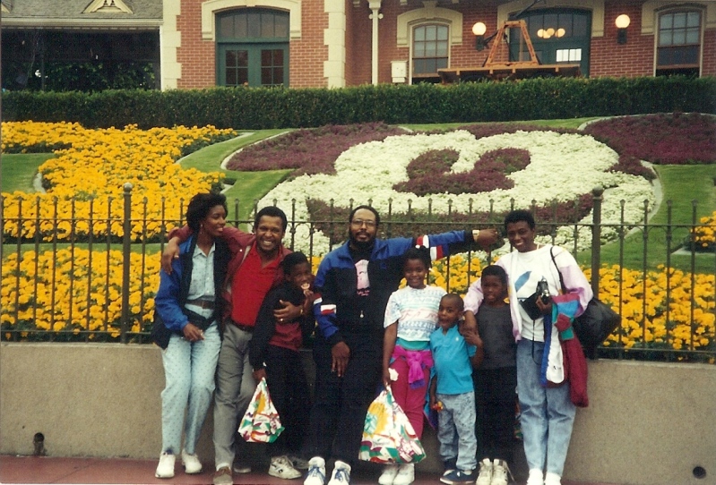 Marcus Cassel with family and friends, photo 47